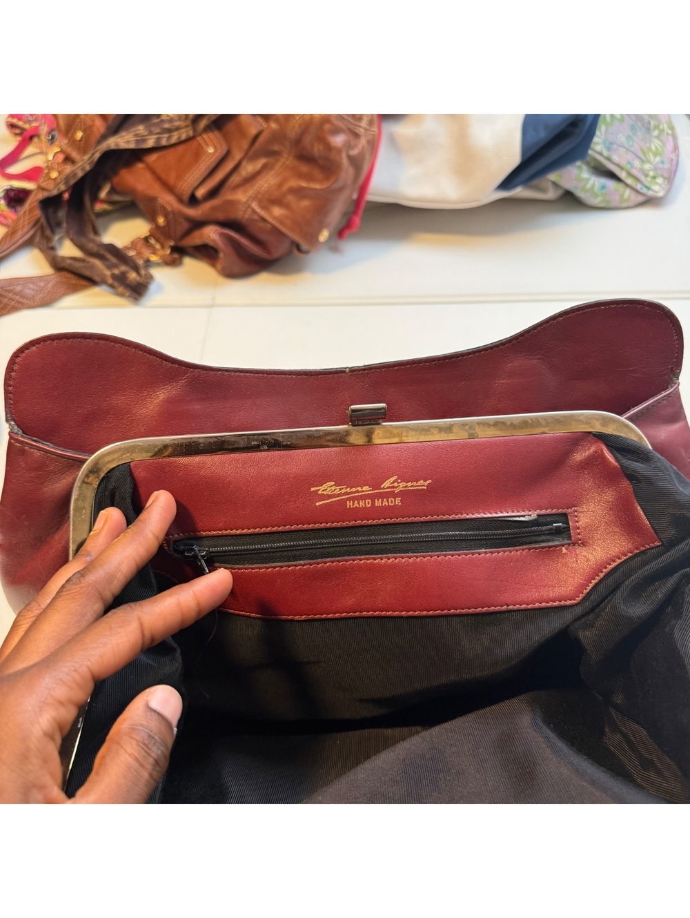 70s Etienne Aigner Oxblood Red Leather Kiss Lock Shoulder Bag - Picture 6 of 9